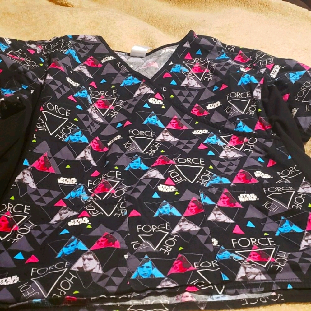 Star Wars 3X Scrub Top